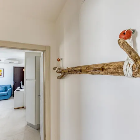 Bilocale Pp A 50 M Dal Mare